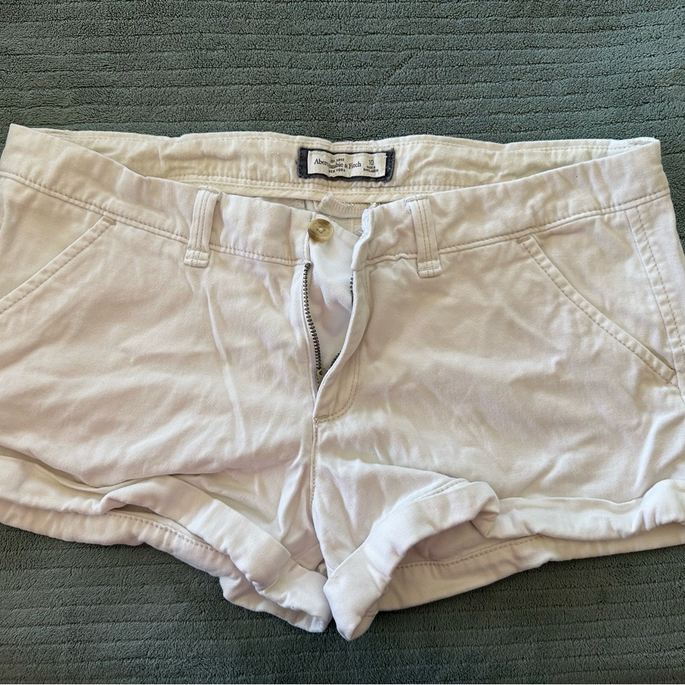 Abercrombie and Fitch Tan Women's Shorts